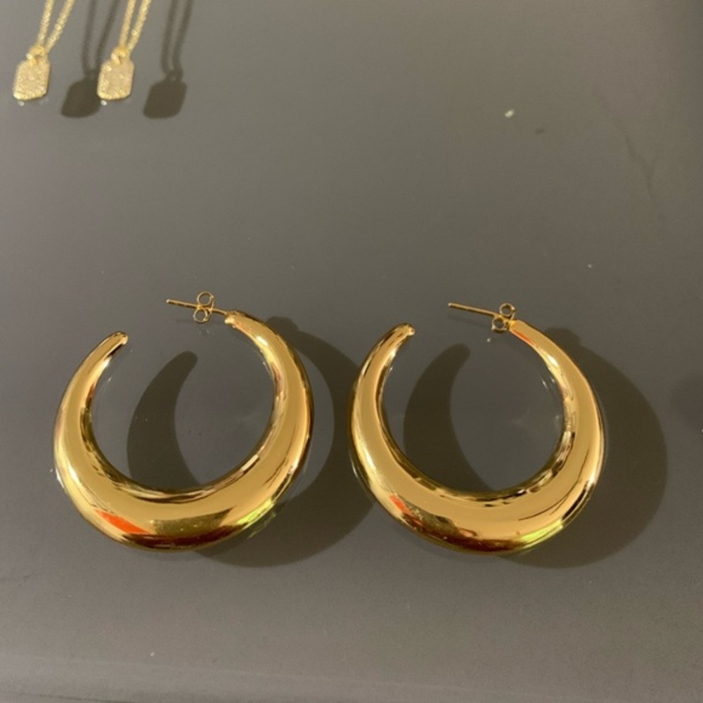Argento Vivo Hoop Gold Earrings - Picture 3 of 7